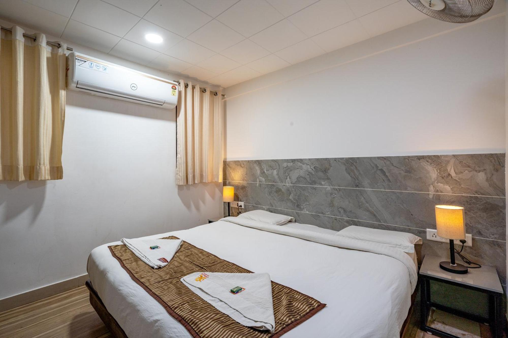 Hotel Darshan Executive Tuljapur Экстерьер фото